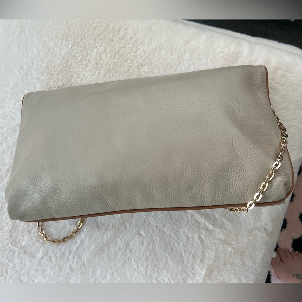 Celine Paris Vintage Leather Triomphe Clutch with Gold Chain EUC - Picture 15 of 17